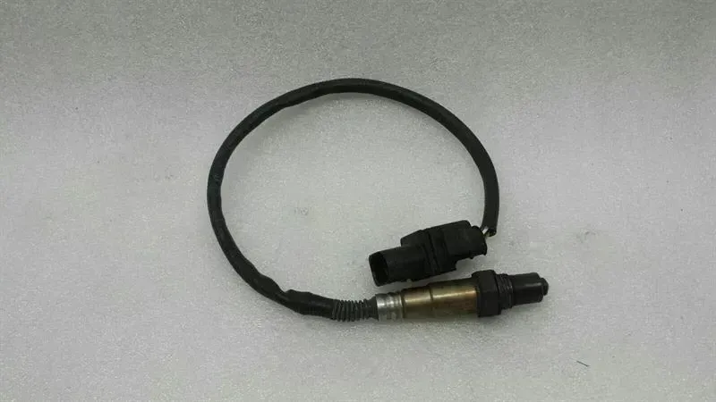 BMW 7 (E65 / E66 / E67 / E68) BMW 7 series E65 E66 Oxygen Sensor 7793825 Oxygen Sensor Body type: Saloon
Fuel: Diesel
