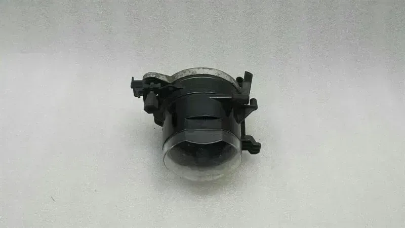 BMW 7 (E65 / E66 / E67 / E68) BMW 7 series E65 E66 right front fog lamp 63176943416 fog lights right Body type: Saloon
Fuel: Petrol