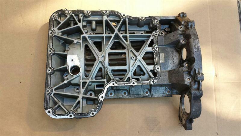 Jaguar S-Type JAGUAR S-type engine oil pan oil sump 4R8Q6U004EA OIL PAN Body type: Saloon
Fuel: Diesel
