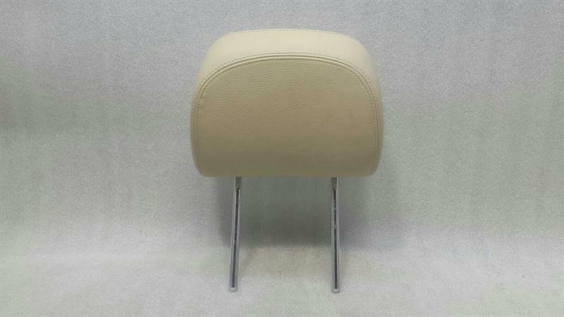 BMW 6 (E63 / E64) BMW 6 Series E63 front headrest 7113135 headrest front cream silk leather Body type: Coupe
Fuel: Petrol