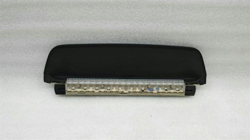 BMW 6 (E63 / E64) BMW 6 Series E63 Stop Light 6927568 Brake Light 3rd Body type: Coupe
Fuel: Petrol