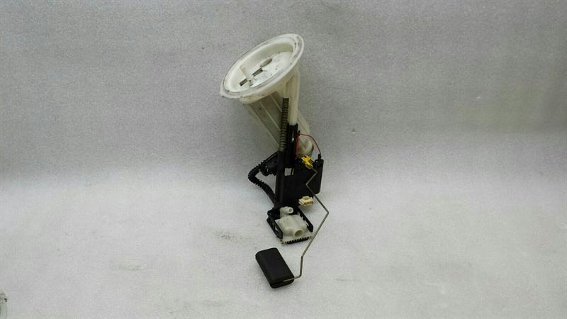 BMW 6 (E63 / E64) BMW 6 Series E63 Fuel Pump Electric 6765843 Fuel Pump Body type: Coupe
Fuel: Petrol