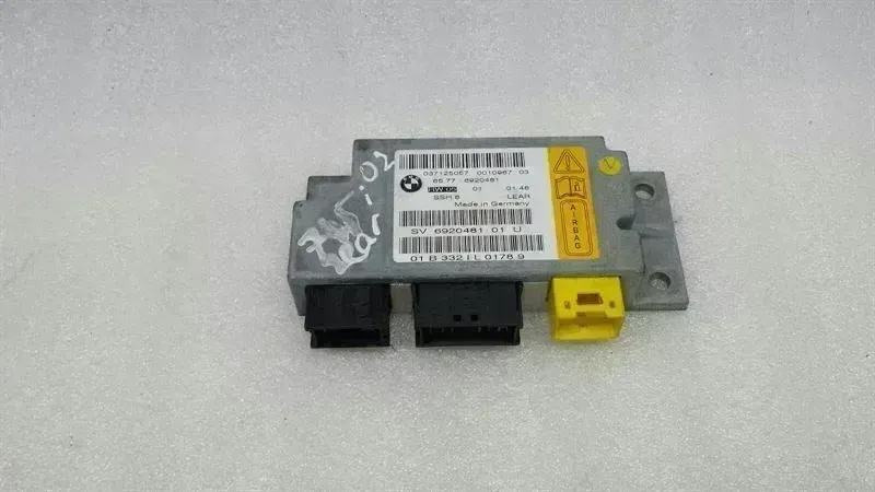 BMW 7 (E65 / E66 / E67 / E68) BMW 7 series E65 electronic module 65776920481 control unit Body type: Saloon
Fuel: Petrol