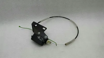 BMW 6 Series E63 Fuel Cap Actuator 6923975 Fuel Flap Actuator