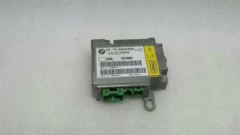 BMW 7 (E65 / E66 / E67 / E68) BMW 7 series E65 Safety Module ECU 66776920468 Air Control Unit SRS Body type: Saloon
Fuel: Petrol