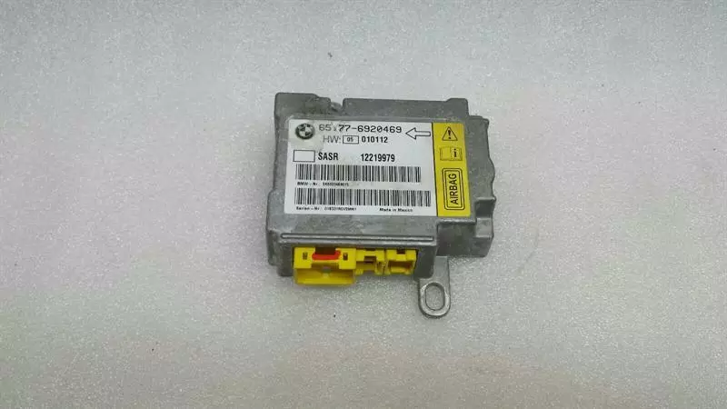 BMW 7 (E65 / E66 / E67 / E68) BMW 7 series E65 Safety Module ECU 65776920469 Air Control Unit SRS Body type: Saloon
Fuel: Petrol