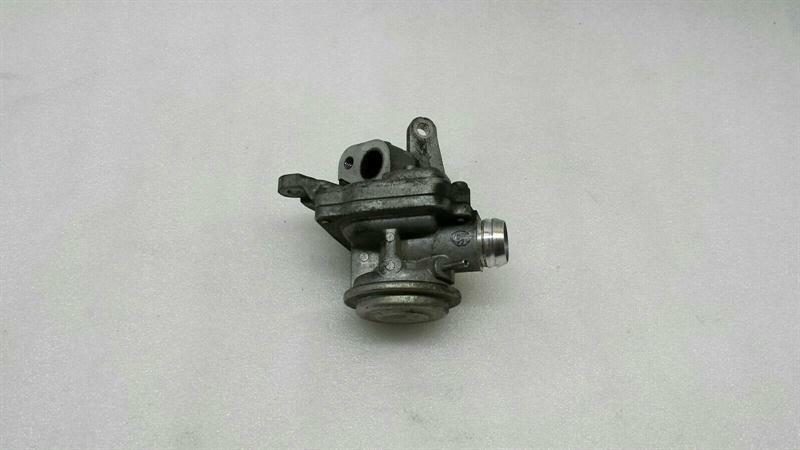 Mercedes-Benz CLS (C219) Mercedes CLS W219 CLS63 AMG AGR flue gas recirculation vent A1561400960 EGR valve Body type: Saloon
Fuel: Petrol
