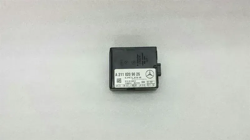 Mercedes-Benz A (W168) Mercedes E-class W211 alarm control unit A2118209626 towing protection control unit Body type: Saloon
Fuel: Petrol
