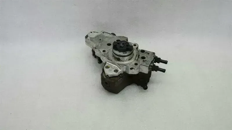 Mercedes-Benz A (W168) Mercedes S-Class W220 Fuel Pump Mechanical A6110701401 Fuel Pump OM611