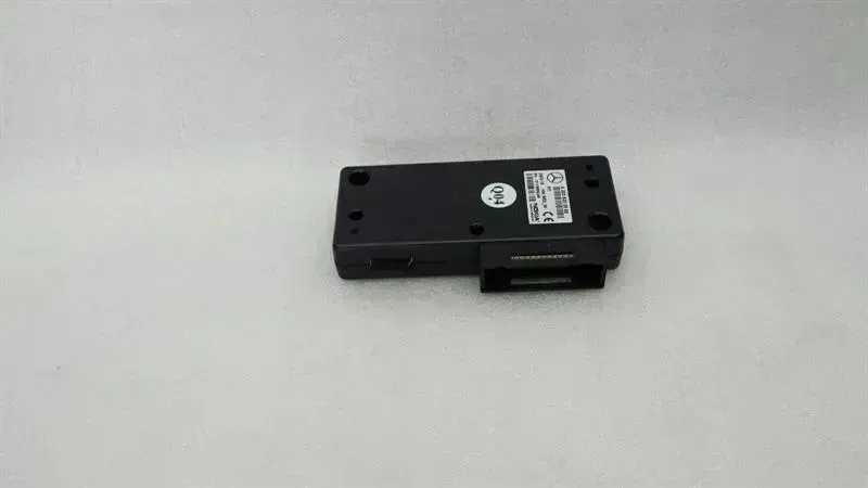 Mercedes-Benz A (W168) MERCEDES S-CLASS W220 TELEPHONE ECU A2038202585 TELEPHONE MODULE Body type: Saloon
Fuel: Diesel