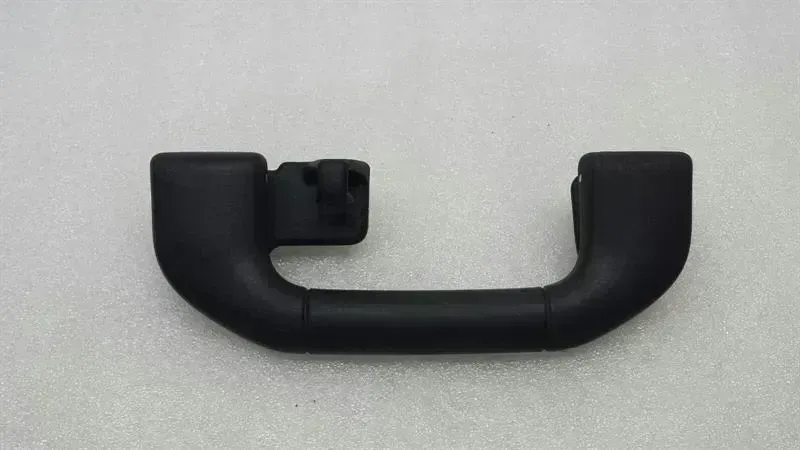 Mercedes-Benz A (W169) Mercedes C Class W204 Holding Handle A2048100151 ROOF HANDLE Body type: Saloon
Fuel: Diesel