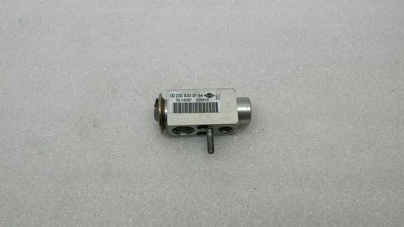 Mercedes C Class W204 Heater Valve A2308300184 Heater Valve Air Conditioning AC