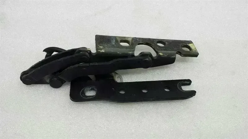 BMW 7 (E65 / E66 / E67 / E68) BMW 7 Series E65 Bonnet Hinge RHS 8240334 Hood Hinge Right Body type: Saloon
Fuel: Petrol