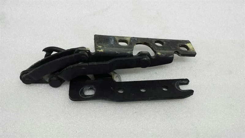 BMW 7 Series E65 Bonnet Hinge RHS 8240334 Hood Hinge Right