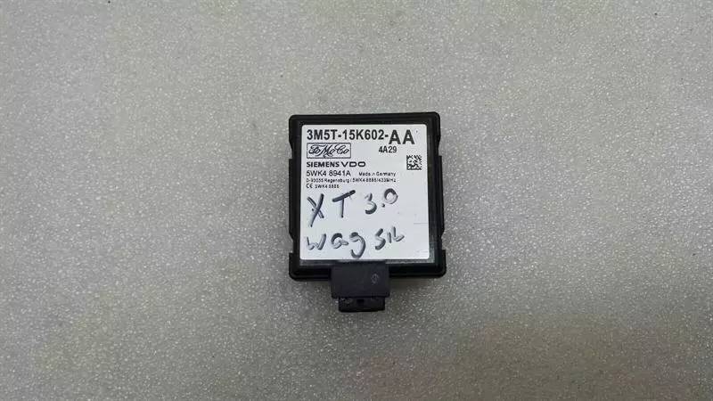 Jaguar X-Type JAGUAR X-type immobilizer ecu sensor 3M5T-15K602-AA Center Lock Sensor Body type: Saloon
Fuel: Diesel