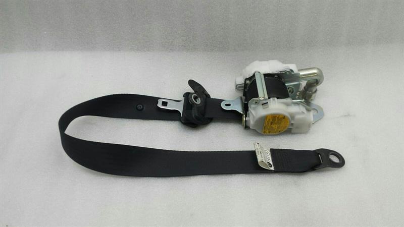 Lexus IS LEXUS ISF IS II seat belt front left 73220-53140-C4 front seat belt Body type: Saloon
Fuel: Petrol