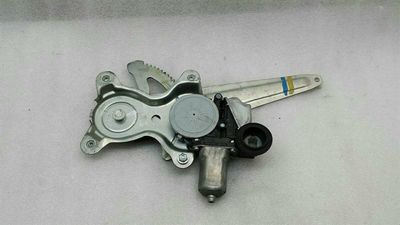 Lexus IS II 2 RLH dörrfönstermotor 85710-53060 fönsterregulatormotor bak vänster