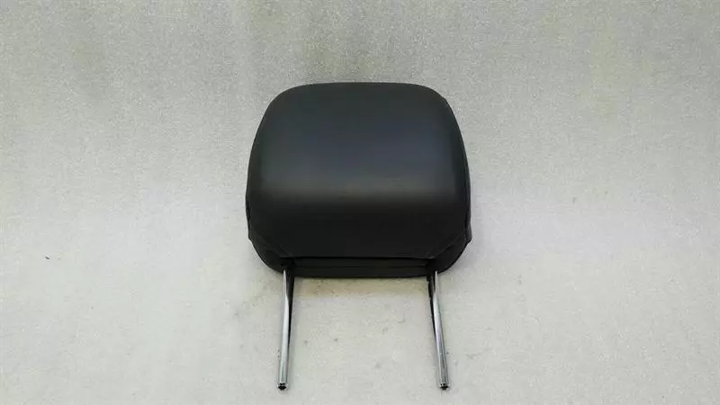 Lexus IS Lexus ISF II Right Headrest 71910-53110-C4 Headrest Right Leather Leather Body type: Saloon
Fuel: Petrol