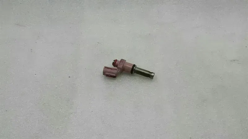 Lexus IS Lexus ISF IS II Fuel Injector 23250-31070 Fuel Injector 5.0i V8 Body type: Saloon
Fuel: Petrol