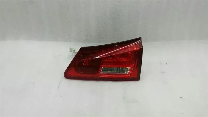 Lexus IS LEXUS ISF IS II Rear Left Tail Light 81591-53061 Left Rear Light Mounted Body type: Saloon
Fuel: Petrol