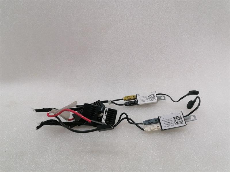Tesla Model S Aerial / Antenna Tesla Model S 90D Aerial / Antenna 1004798-00-D...