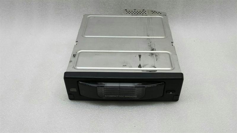 BMW 5 (E60 / E61) BMW 5 Series E60 CD Changer 6986081 CD Changer 6 Speed