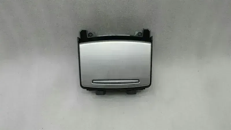 Audi A6 (C6) Audi A6 4F RHD cup holder 4F2862533A right-hand drive Body type: Saloon
Fuel: Diesel