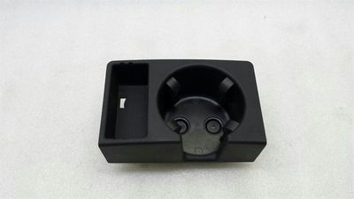 Audi A6 4F RHD krūzes turētājs 4F2862534B labā stūre