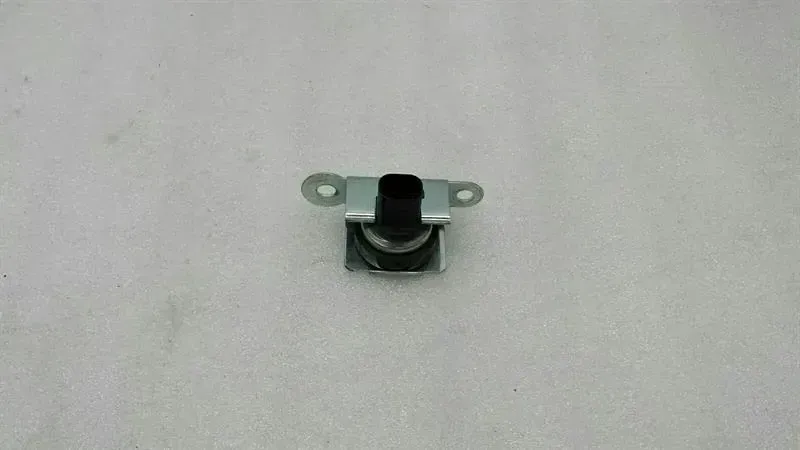 BMW 5 (E60 / E61) BMW 5 Series E60 Acceleration Sensor 6776213 Accelerometer