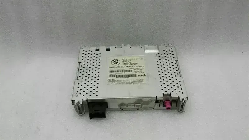 BMW 5 (E60 / E61) BMW 5 Series E60 Sirius Sattelite Module 6987545 Radio Control Unit