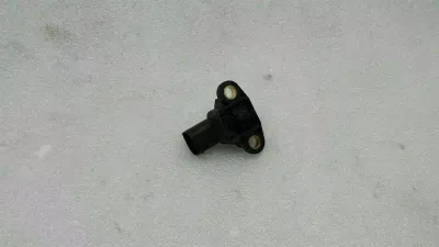 Mercedes E klases W207 uzlādes spiediena sensors A0071530028 padeves spiediena sensors