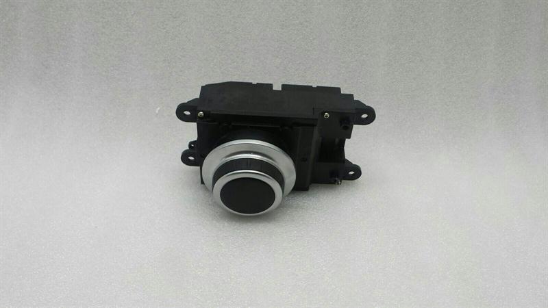 BMW 5 (E60 / E61) BMW 5 Series E60 I Drive Switch 6963051 Sat Nav Switch