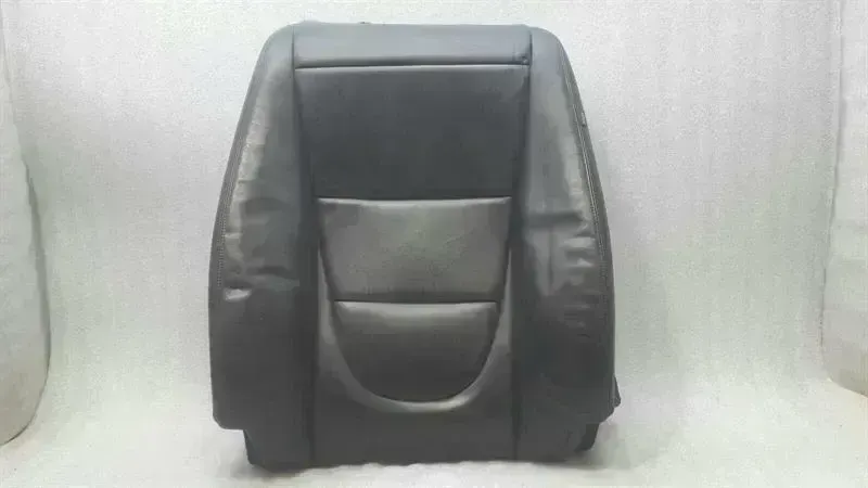 Jaguar XJ JAGUAR XJ X351 front left seat backrest L0016522AB01LE seat front left leather Body type: Saloon
Fuel: Diesel