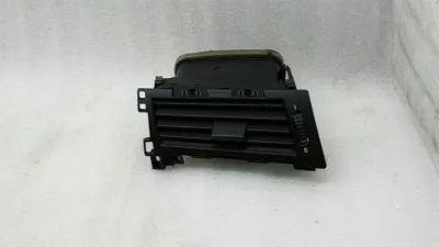 BMW Seria 5 E60 Lewy otwór wentylacyjny 6910731 Kratka wentylacyjna lewa