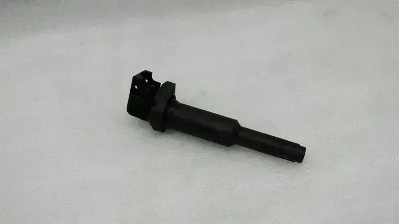 BMW 6 (E63 / E64) BMW 6 Series E63 E64 Ignition Coil 7548553 Ignition Coil 630i 3.0i