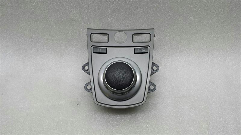 BMW 7 (E65 / E66 / E67 / E68) Switch BMW 7 Series E65 Facelift I Drive Switch 695836...