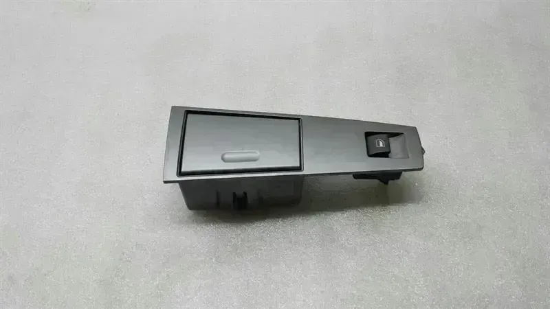 BMW 7 (E65 / E66 / E67 / E68) Ashtray BMW 7 series E65 rear left ashtray 7024489 powe...