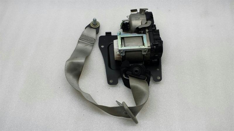 Mercedes-Benz A (W168) Mercedes S-Class W220 Right Front Seatbelt A2208602485 Seat Belt Front RE Body type: Saloon
Fuel: Diesel