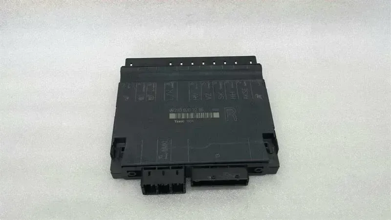 Mercedes-Benz A (W168) Mercedes S-Class W220 Right Seat Module A2208203285 Seat Control Unit Right Body type: Saloon
Fuel: Diesel