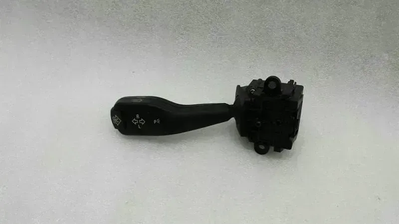 BMW 3 (E46) BMW 3 Series E46 indicator switch 8363668 turn signal switch