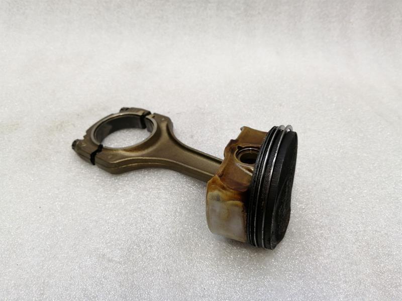 BMW 5 (E60 / E61) BMW 5 Series E60 M5 V10 S85 Engine Piston Conrod 11257840918 PISTON ENGINE Cyl 1-5