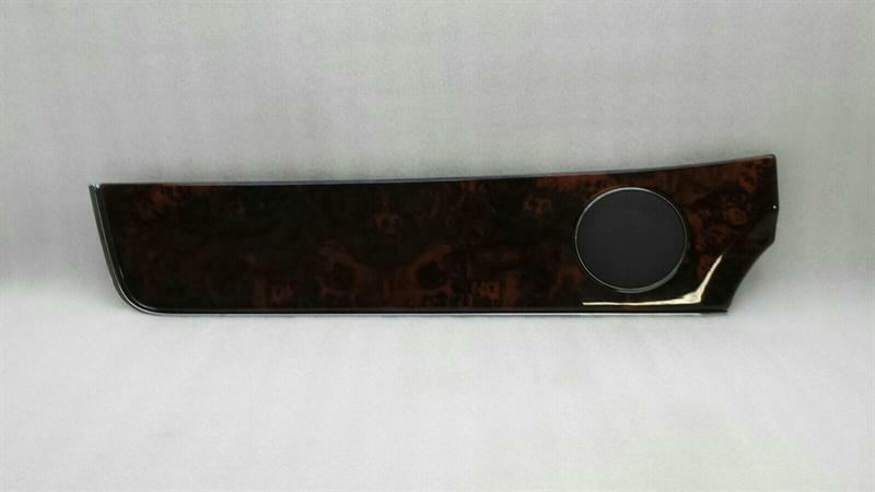 Jaguar XJ JAGUAR XJ X351 FLH Door Veneer AW93-202B01AF Door Wooden Bar Front Left Body type: Saloon
Fuel: Diesel