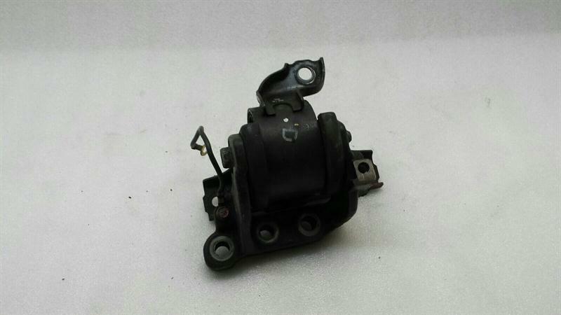 Mitsubishi Lancer MITSUBISHI Lancer X Engine Mount MN184341 Motor Holder Body type: Saloon
Fuel: Petrol