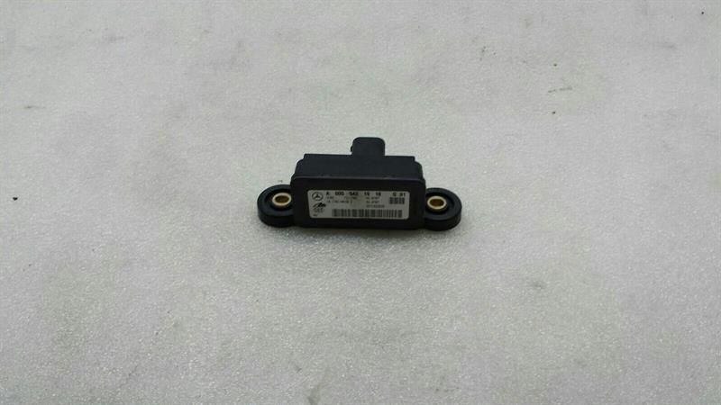 Mercedes-Benz GLK (X204) Mercedes GLK X204 Rotation Rate Sensor A0055421918 YAW Rate Sensor Body type: SUV
Fuel: Petrol