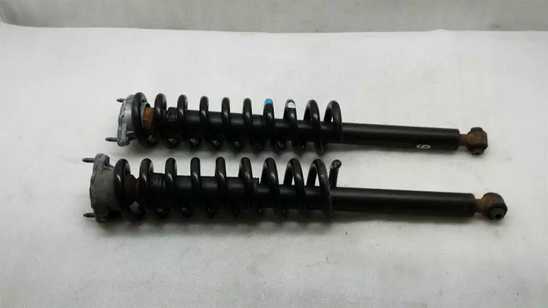 Mercedes-Benz GLK (X204) Mercedes GLK X204 shock absorbers rear A2043200231 shock absorber rear set pair Body type: SUV
Fuel: Petrol