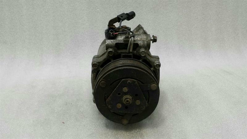 Mitsubishi Lancer Air-conditioning compressor Air-conditioning compressor — MITSUBISHI LANCER...