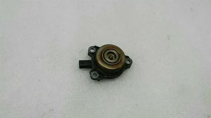 Mercedes-Benz GLK (X204) MERCEDES GLK X204 Electromagnet A2720510177 Camshaft Adjuster Magnet M272 Body type: SUV
Fuel: Petrol
