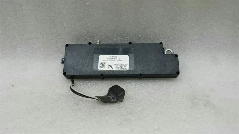Jaguar S-type antenna amplifier booster 2R83-18C847-AC antenna amplifier