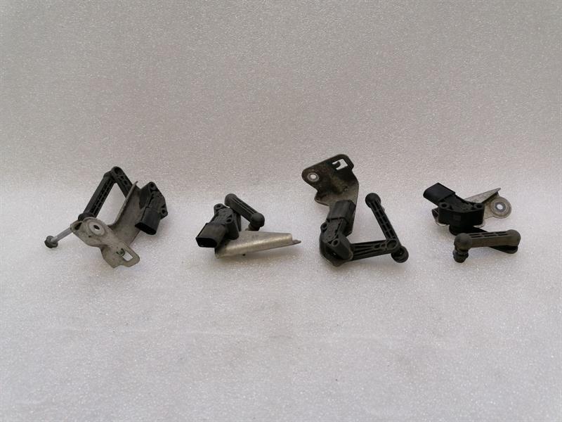 Tesla Model S Sensor Tesla Model S 90D Level Sensor Kit 1027946-00-A...