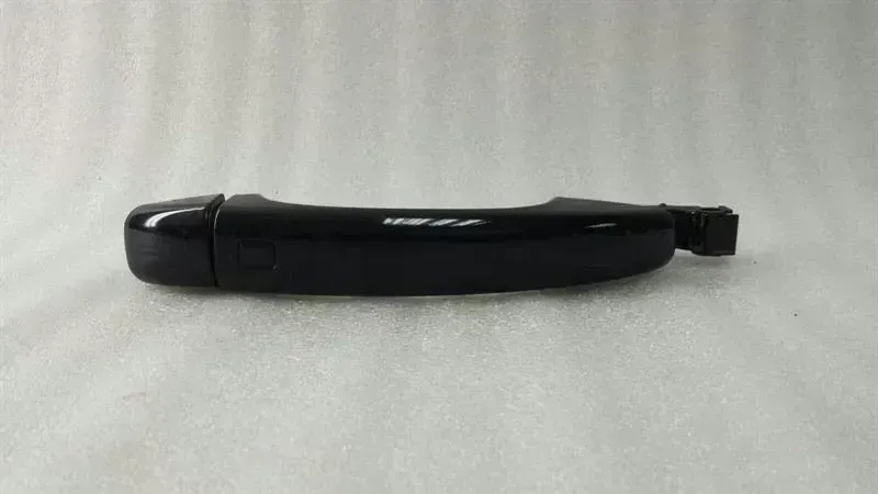 Audi Q5 (8R) Audi Q5 8R FLH door handle 8T0837205A door handle front left Body type: SUV
Fuel: Diesel